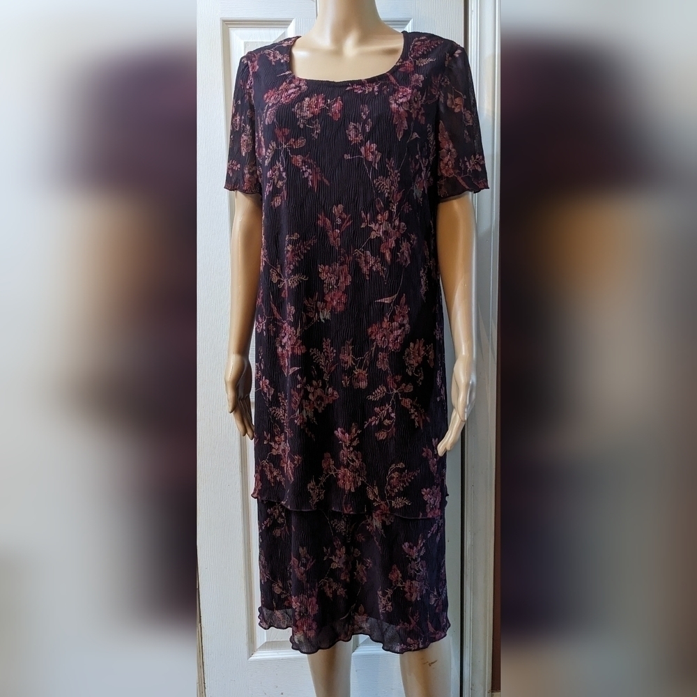 Pre-owned white stag short sleeve floral dress size 14, TB